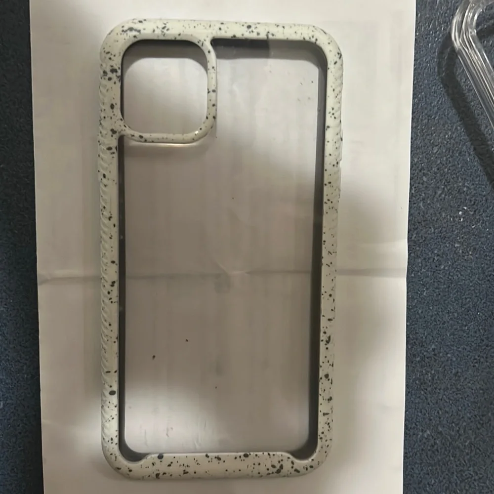 iPhone 11 white and grey phone case